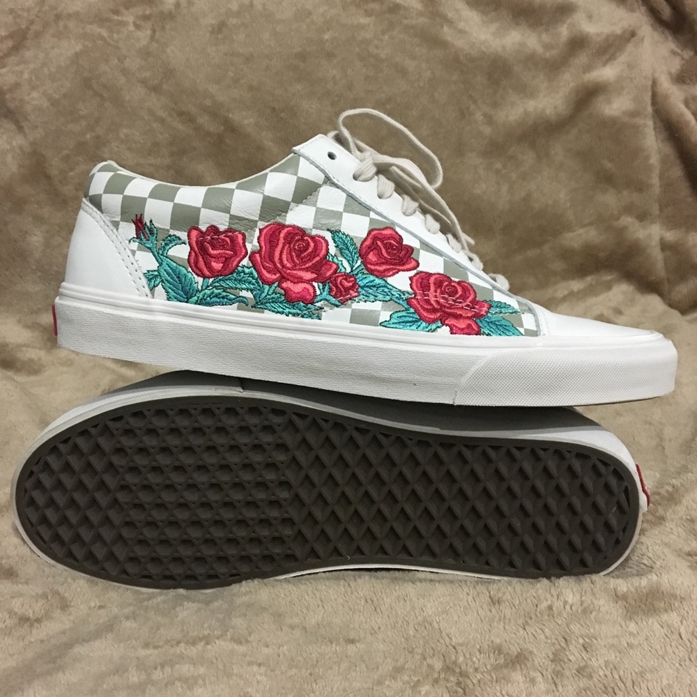 VANS ROSE EMBROIDERY OLD SKOOL DX